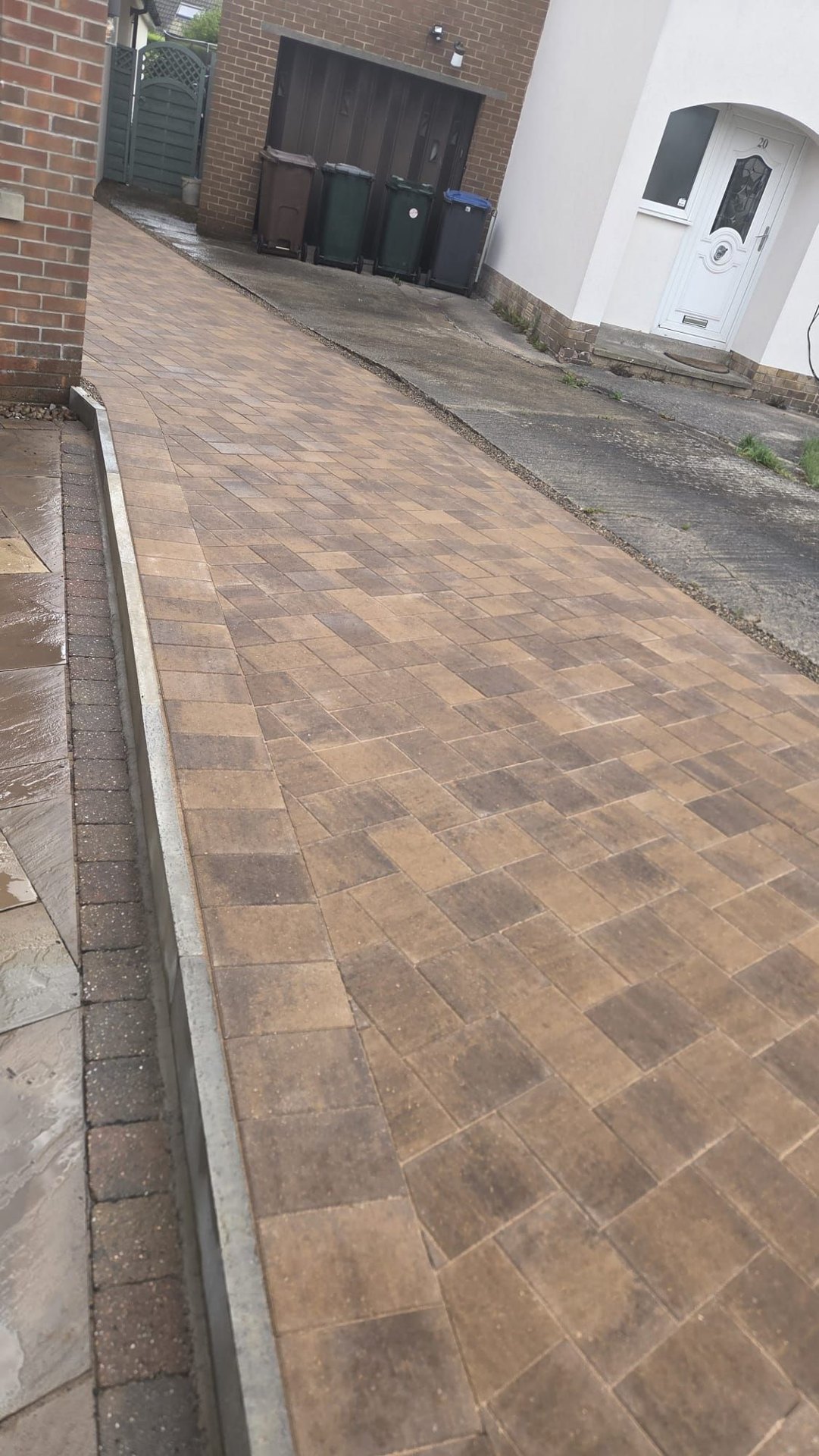 Plaspave Positano Peakstone driveway in Eldwick