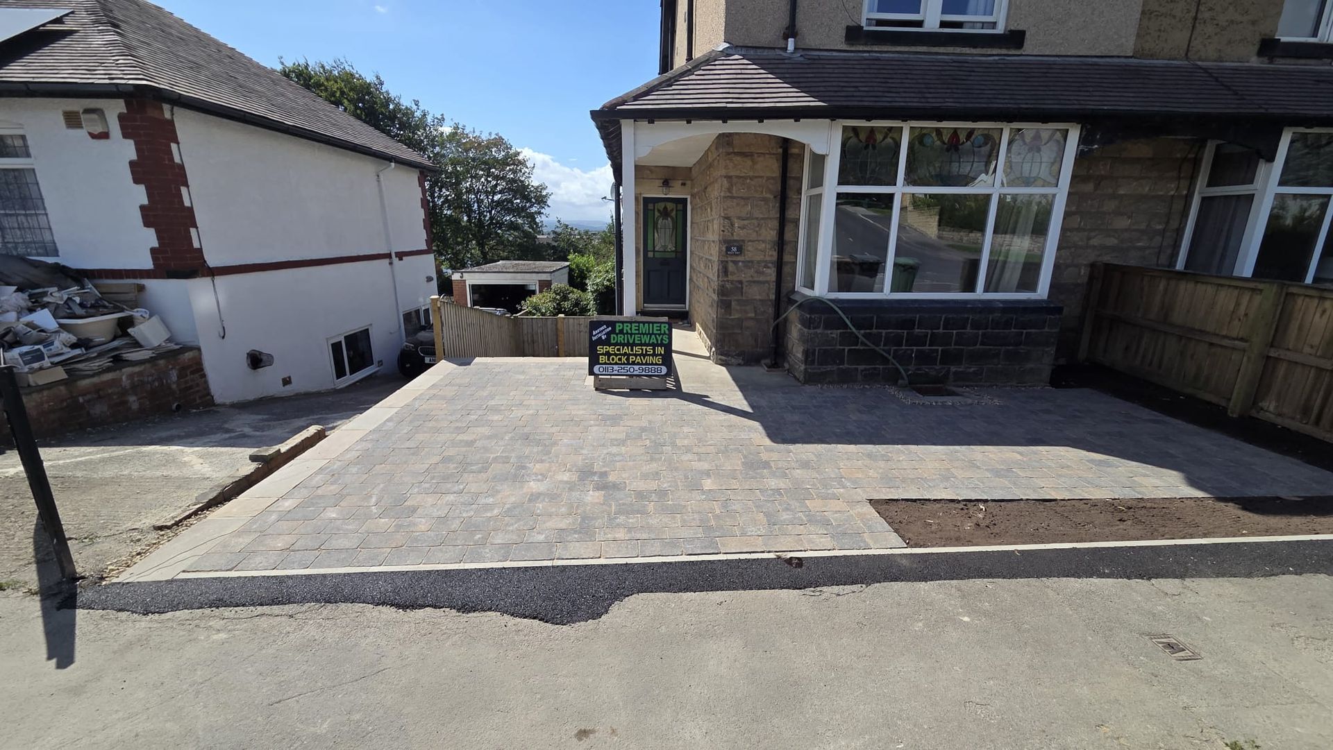 Sorrento Sarsen Stone driveway with retaining wall and steps in Yeadon