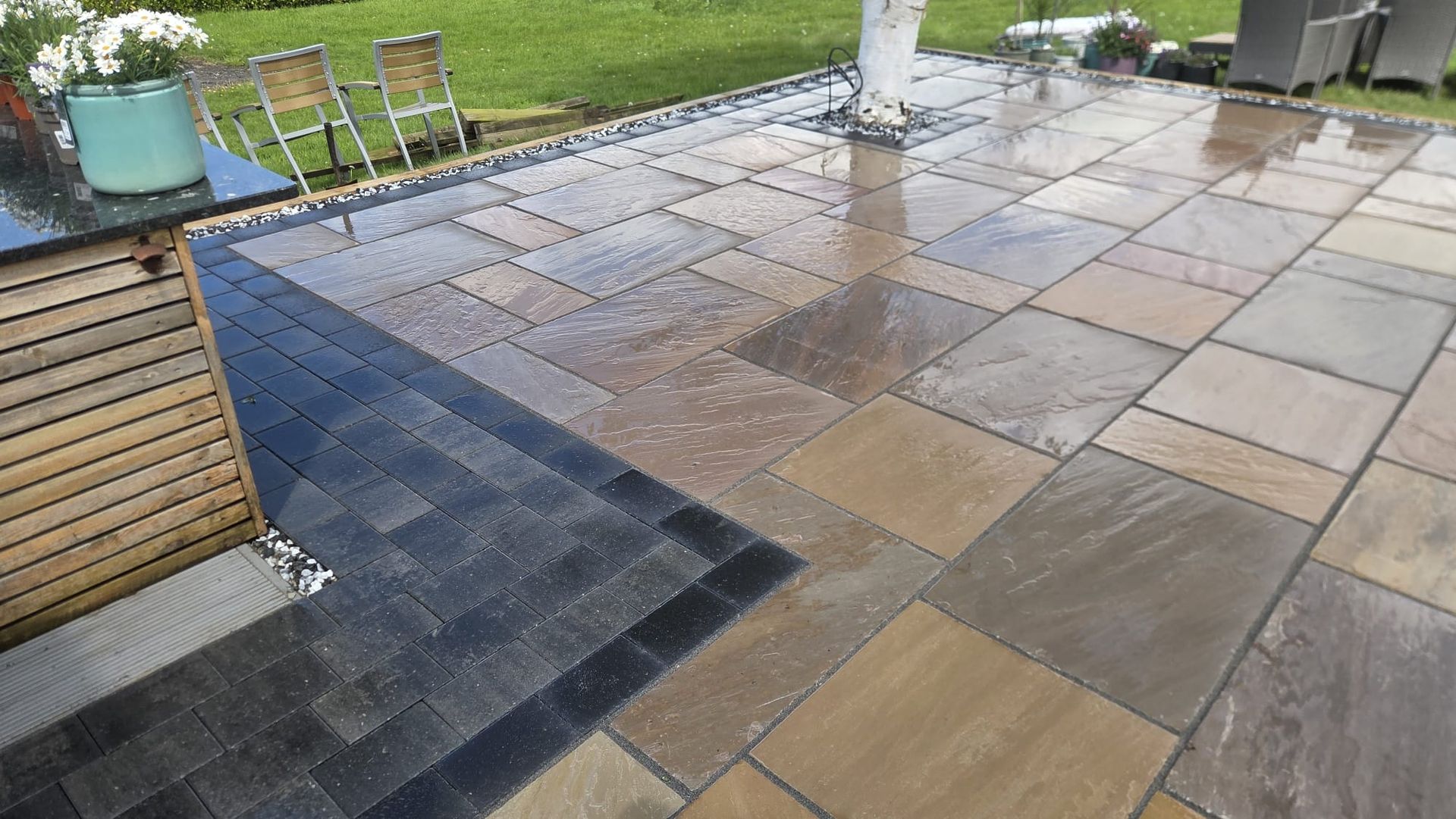 Raj Blend patio with Positano outdoor kitchen surround in Burley in Wharfedale