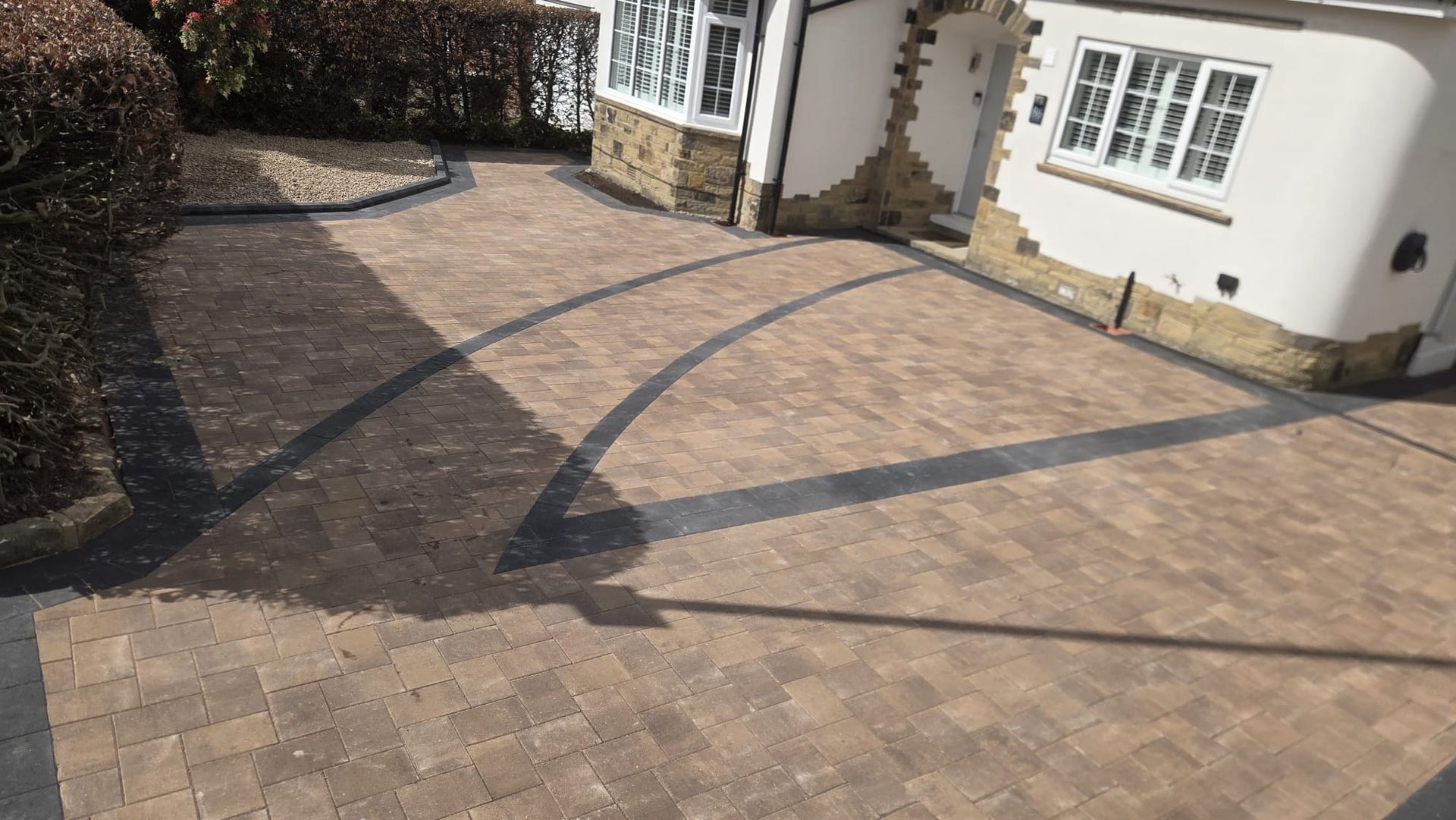Plaspave Positano Peakstone driveway with Charcoal border in Horsforth