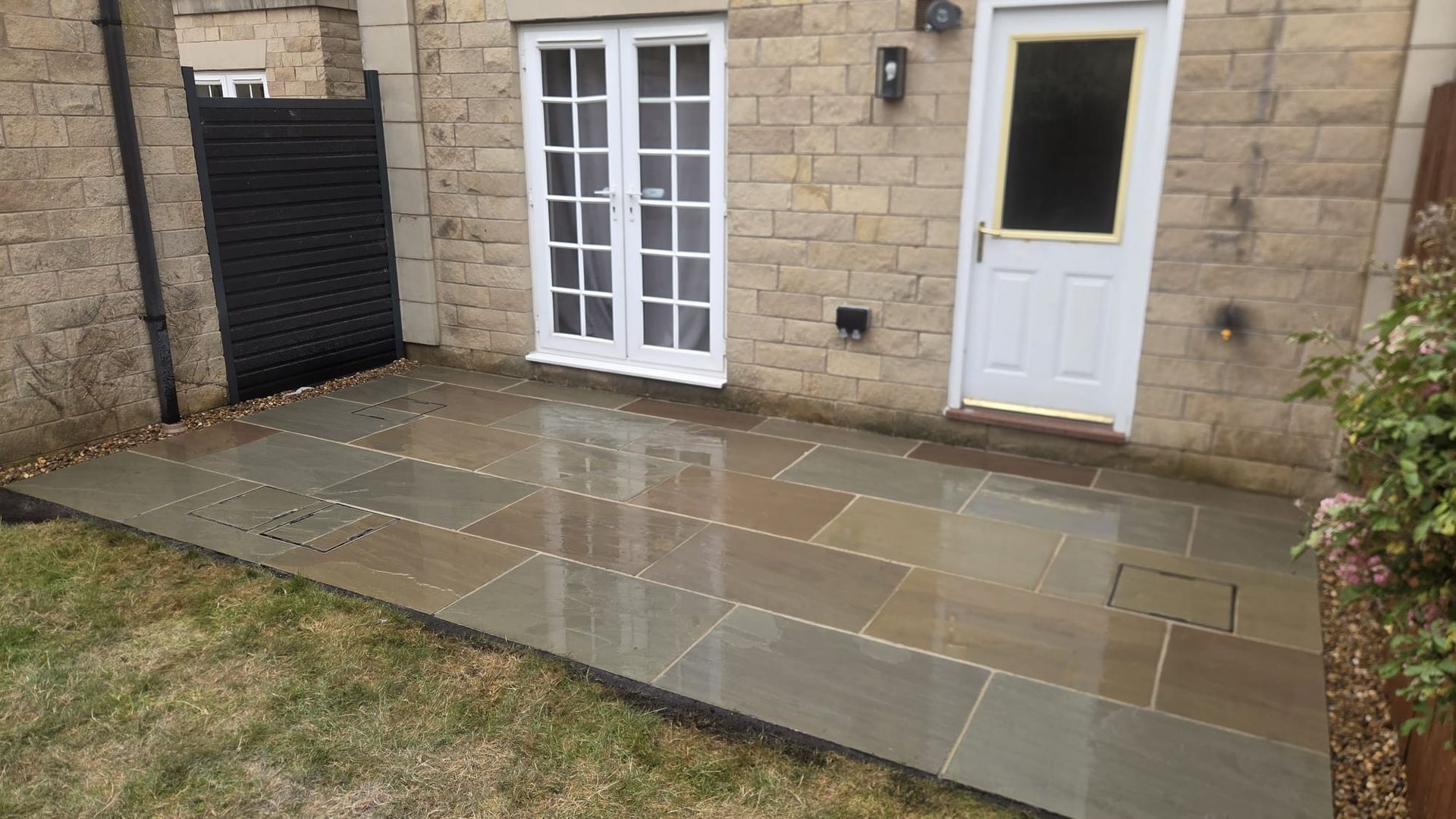 Raj Blend Indian stone patio in Burley in Wharfedale